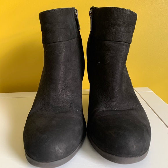 Black ankle boots - Picture 2 of 7